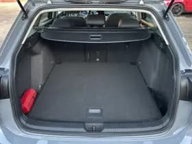 Volkswagen Golf thumbnail 10