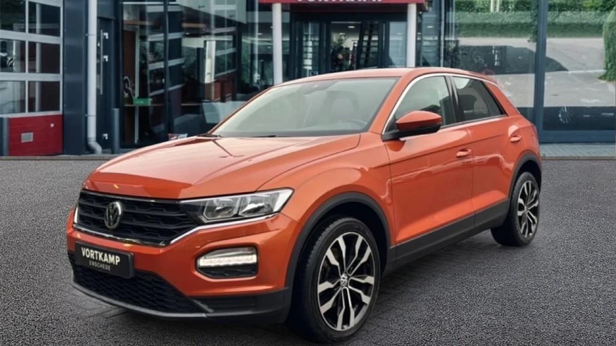 Volkswagen T-Roc — foto 1