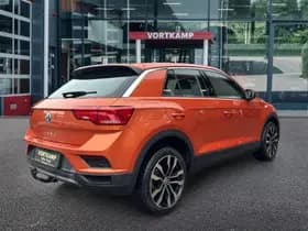Volkswagen T-Roc thumbnail 5