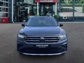 Volkswagen Tiguan thumbnail 2