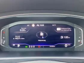 Volkswagen Tiguan thumbnail 16