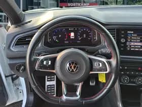 Volkswagen T-Roc thumbnail 14