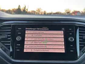 Volkswagen T-Roc thumbnail 22