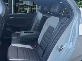Volkswagen Golf thumbnail 15