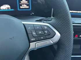 Volkswagen Golf thumbnail 21