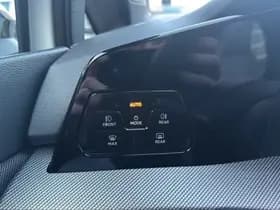 Volkswagen Golf thumbnail 22