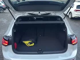 Volkswagen Golf thumbnail 10