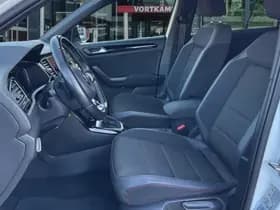 Volkswagen T-Roc thumbnail 12