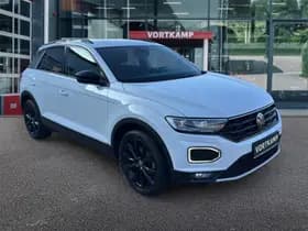 Volkswagen T-Roc thumbnail 3
