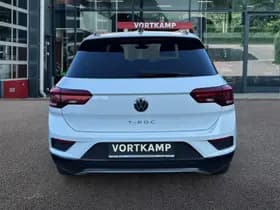 Volkswagen T-Roc thumbnail 6