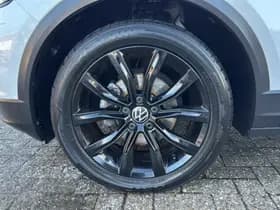 Volkswagen T-Roc thumbnail 9