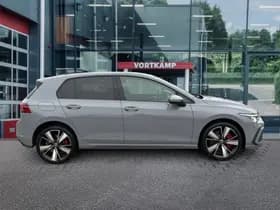 Volkswagen Golf thumbnail 4