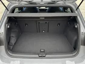 Volkswagen Golf thumbnail 10