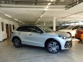 Volkswagen Tiguan thumbnail 2