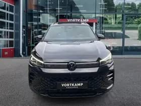 Volkswagen Tiguan thumbnail 2