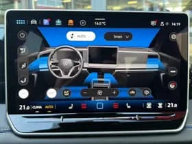 Volkswagen Tiguan thumbnail 36