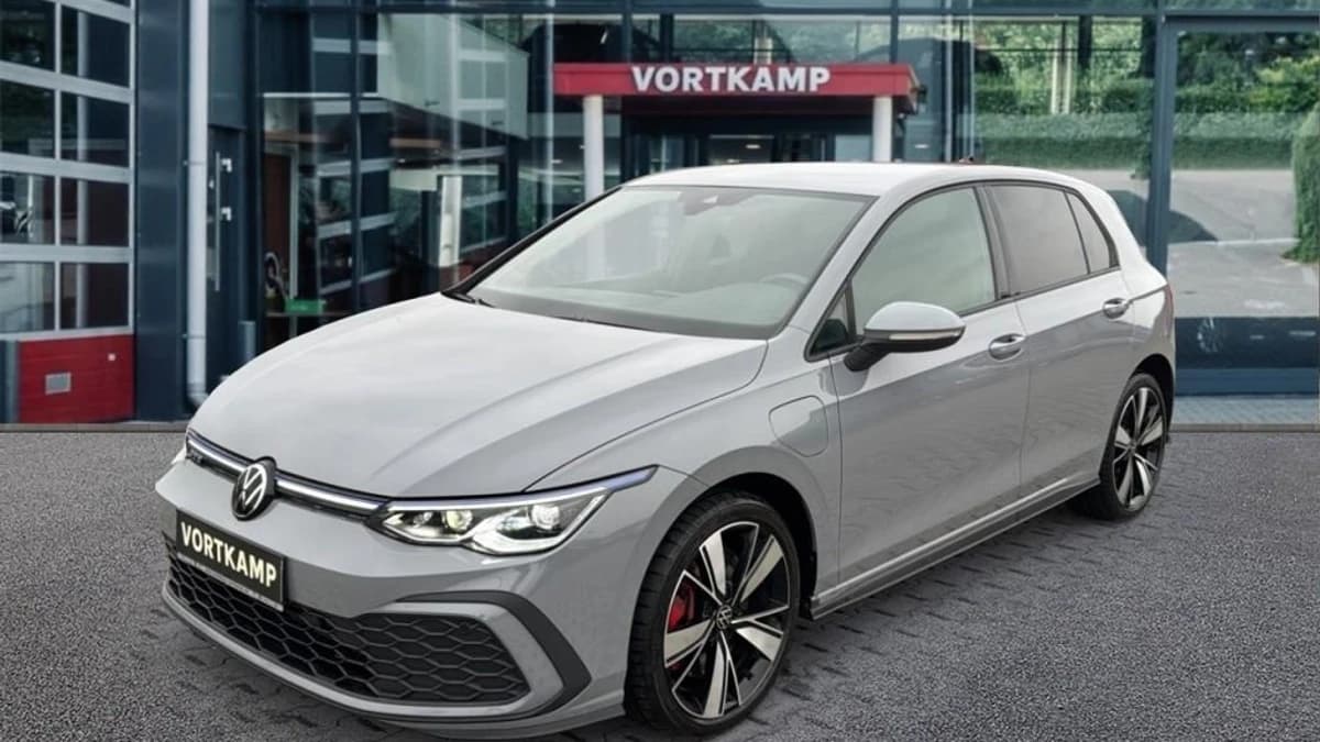 Volkswagen Golf — foto 1