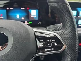 Volkswagen Golf thumbnail 16