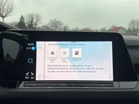 Volkswagen Golf thumbnail 22