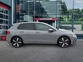 Volkswagen Golf thumbnail 4