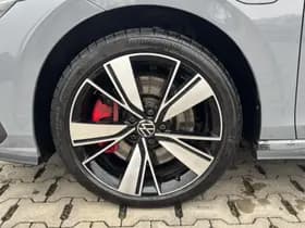 Volkswagen Golf thumbnail 9