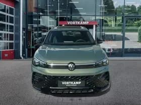 Volkswagen Tiguan thumbnail 2