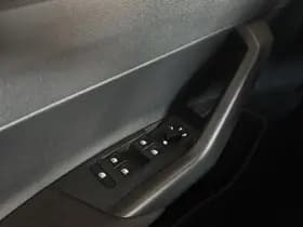 Volkswagen Polo thumbnail 21