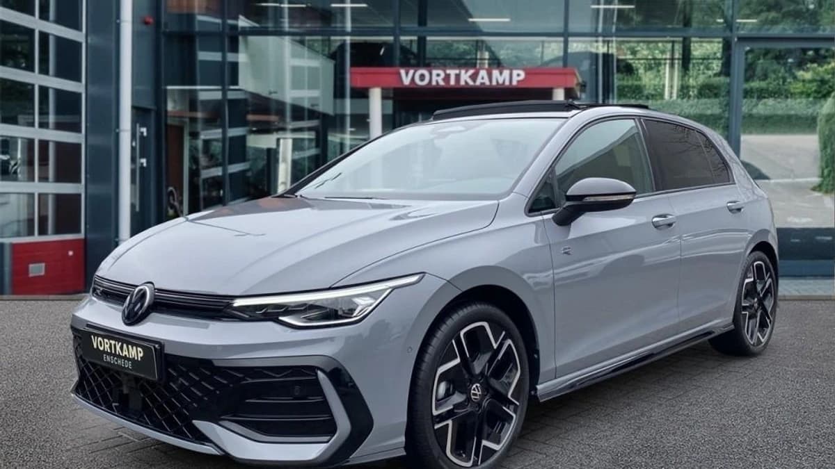 Volkswagen Golf — foto 1