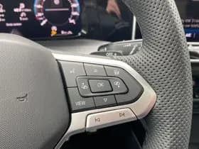 Volkswagen Golf thumbnail 17