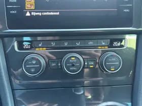 Volkswagen Golf thumbnail 21