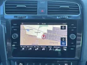 Volkswagen Golf thumbnail 25
