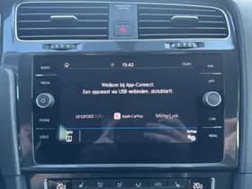 Volkswagen Golf thumbnail 28