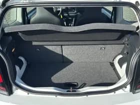 Volkswagen Up thumbnail 10