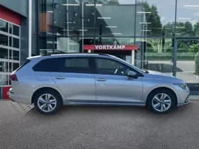 Volkswagen Golf thumbnail 4
