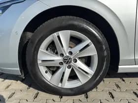 Volkswagen Golf thumbnail 9