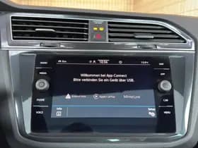 Volkswagen Tiguan thumbnail 21