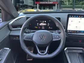 Volkswagen T-Roc thumbnail 16