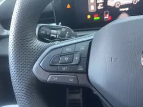 Volkswagen T-Roc thumbnail 20