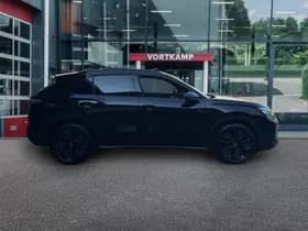 Volkswagen T-Roc thumbnail 4