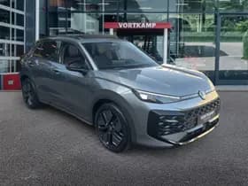 Volkswagen T-Roc thumbnail 3
