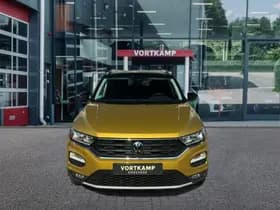 Volkswagen T-Roc thumbnail 2