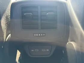 Volkswagen T-Roc thumbnail 12