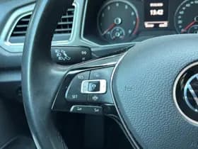 Volkswagen T-Roc thumbnail 18