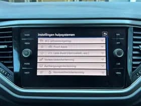 Volkswagen T-Roc thumbnail 25
