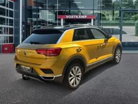 Volkswagen T-Roc thumbnail 5
