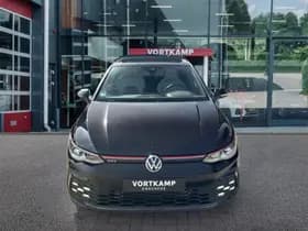 Volkswagen Golf thumbnail 2
