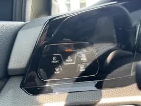 Volkswagen Golf thumbnail 20