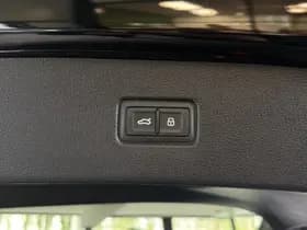 Audi Q7 thumbnail 11