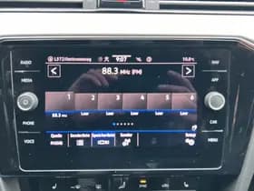 Volkswagen Passat thumbnail 24