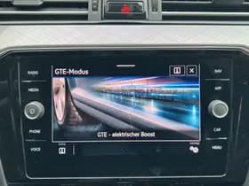 Volkswagen Passat thumbnail 25